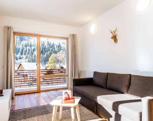 Appartement mit einem Schlafzimmer und Hof